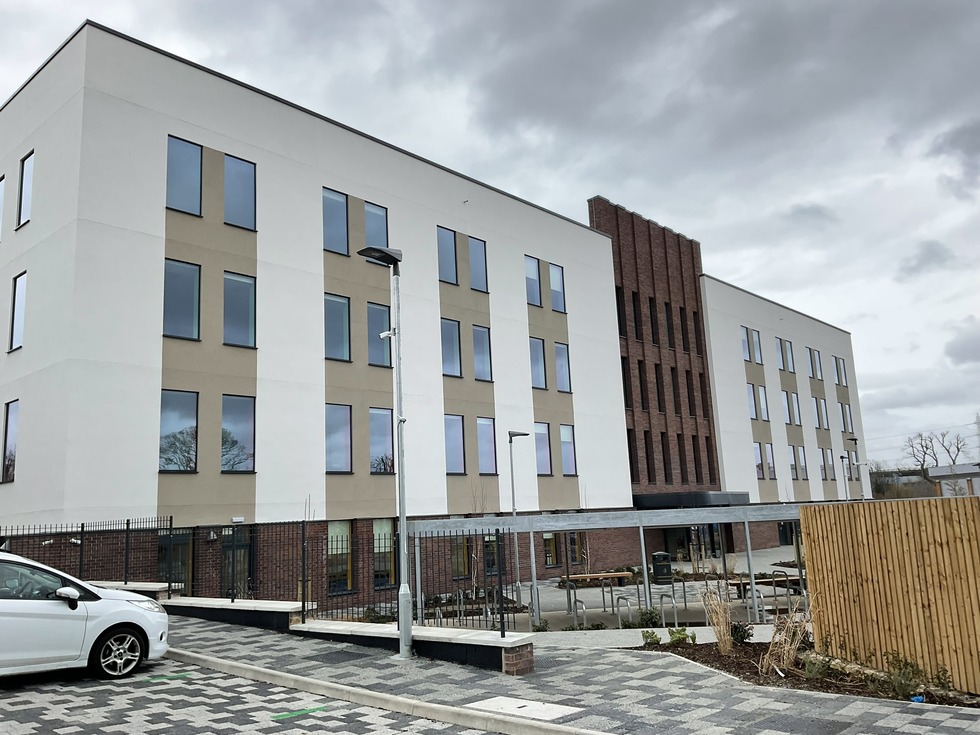 Image of the front of the Grove View Integrated Health and Care Hub building